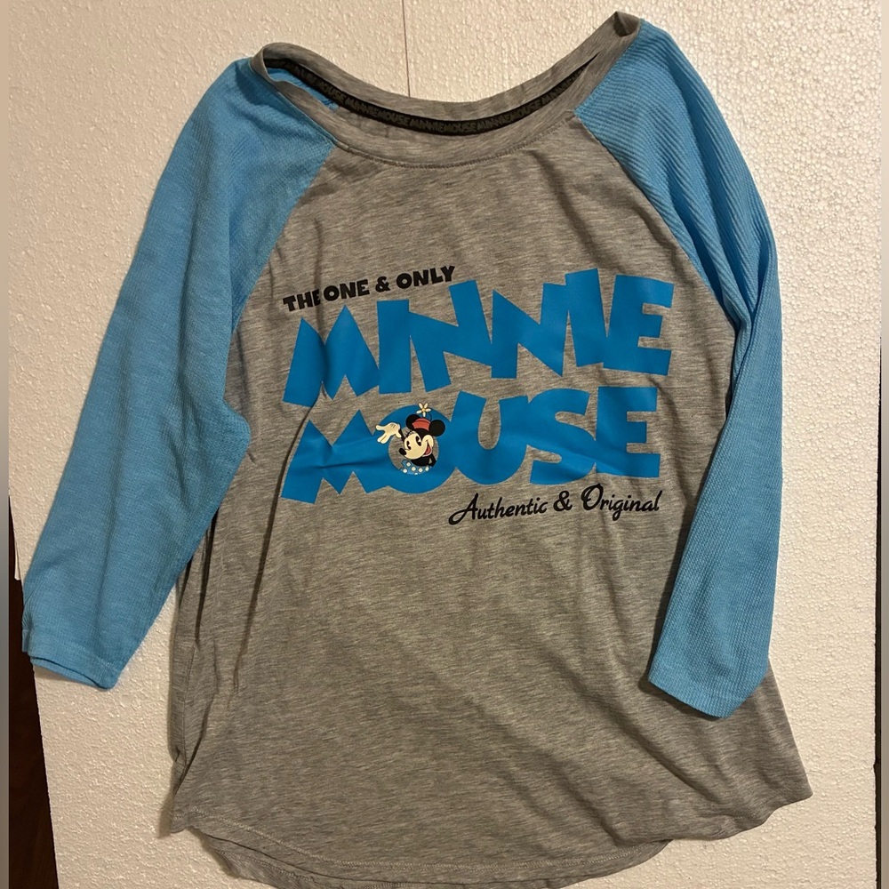 Disney Parks Tee Size L Minnie Mouse Gray Light Blue 3/4 Sleeve Top